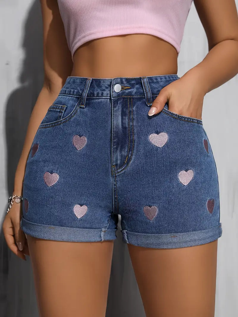 Laila | Mühelos schicke High-Waisted Denim-Shorts mit gestickten Herzen