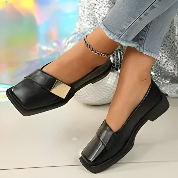 Marianne | Elegante Damen Slipper mit quadratischer Zehe und großer Schnalle