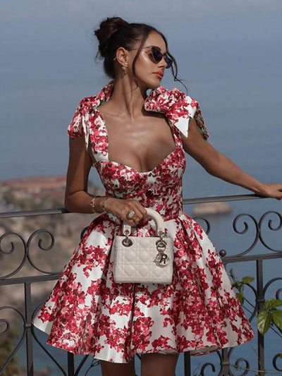 "Blütenkuss" – Elegantes Sommerkleid mit Rückenausschnitt & Schleifendetail