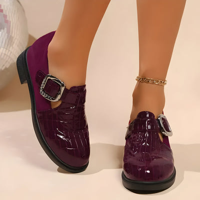 Claire | Stilvolle minimalistische Loafers mit einem Knopf für Frauen