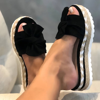 Beatrix | Damensandalen mit Lockenwicklern
