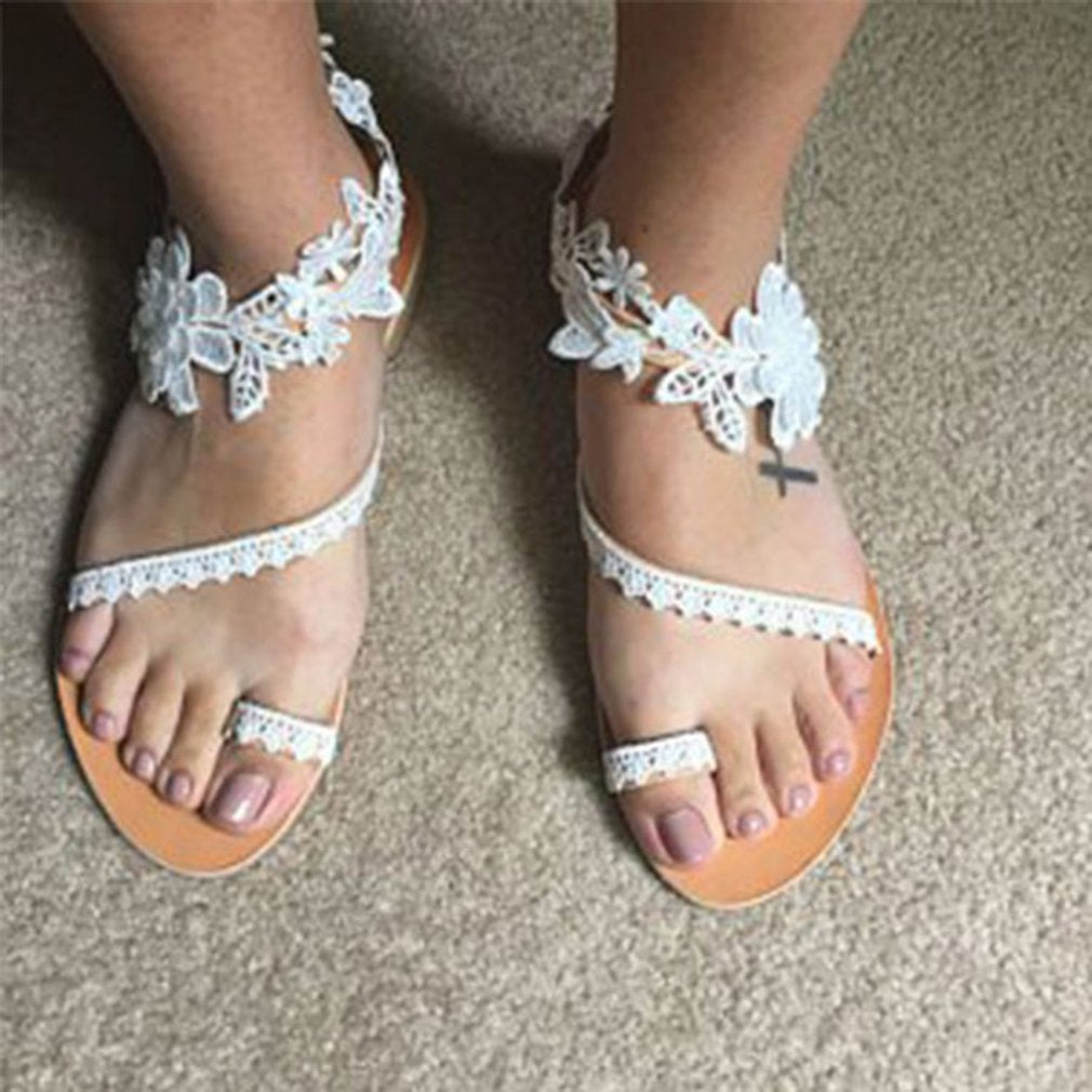 Aleena - Elegante Damen Hausschuhe mit Blumenmuster Spitze