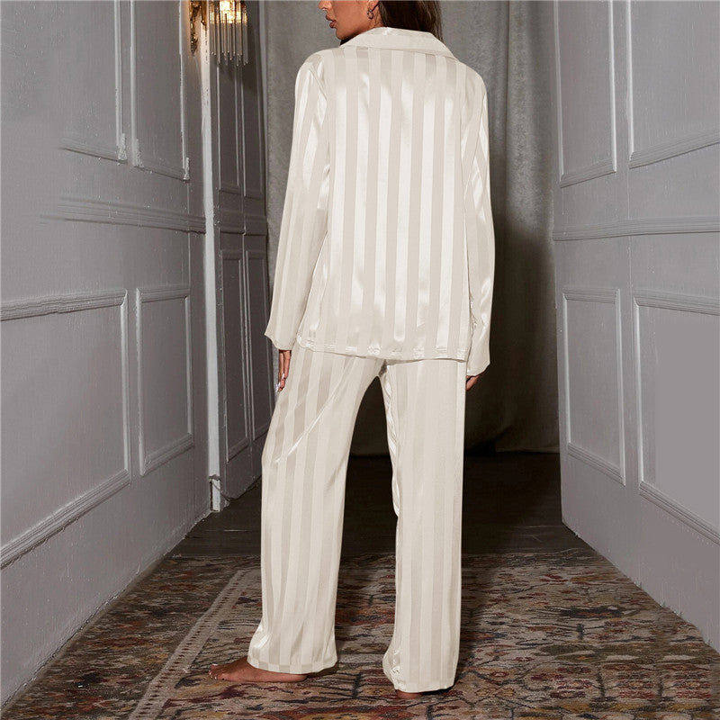 Ines | Stilvolle Seidenpyjamas für Frauen