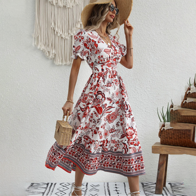 ALIANA - Stilvolles Blumenkleid für einen raffinierten Look