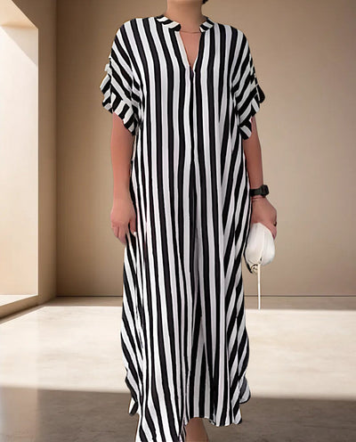 Jessamy | Gestreiftes Maxikleid mit kurzen Ärmeln und V-Ausschnitt