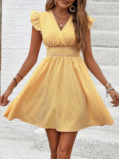 Cary | Gestreiftes Kleid mit gerafftem Halsausschnitt und geraffter Taille
