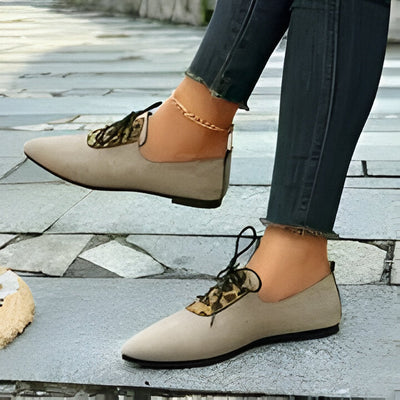 Sabrina | Damen Leopard Print Lace-Up Pointed Toe Flats