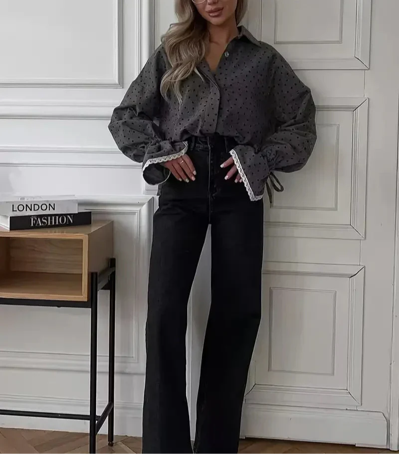 Addison - Elegantes dunkelgraues Herz-Shirt für Damen, perfekt für den Herbst!