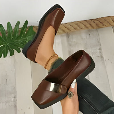Marianne | Elegante Damen Slipper mit quadratischer Zehe und großer Schnalle
