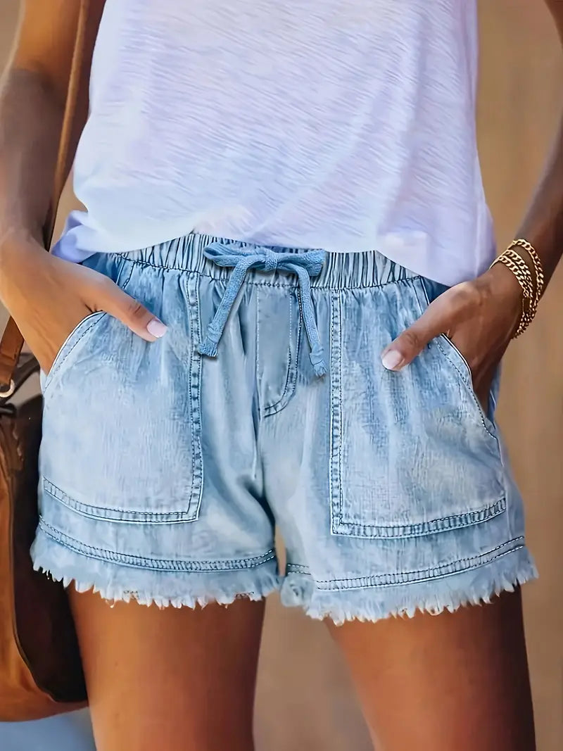 Leah | Mühelos stilvolle High-Waisted Denim-Shorts mit Fransen-Detail
