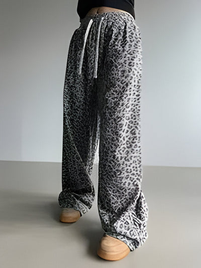 Barbara | Weite Hose mit Leopardenmuster und Kordelzug
