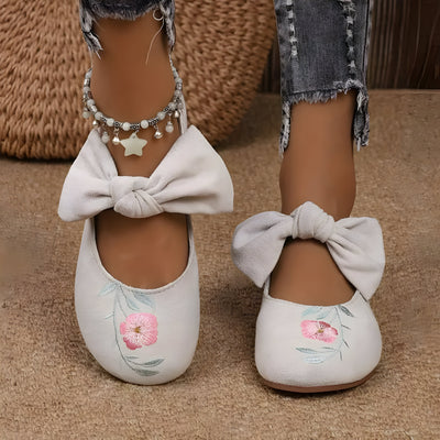 Felicidad | Modische flache Schuhe mit Blumenstickerei für Frauen