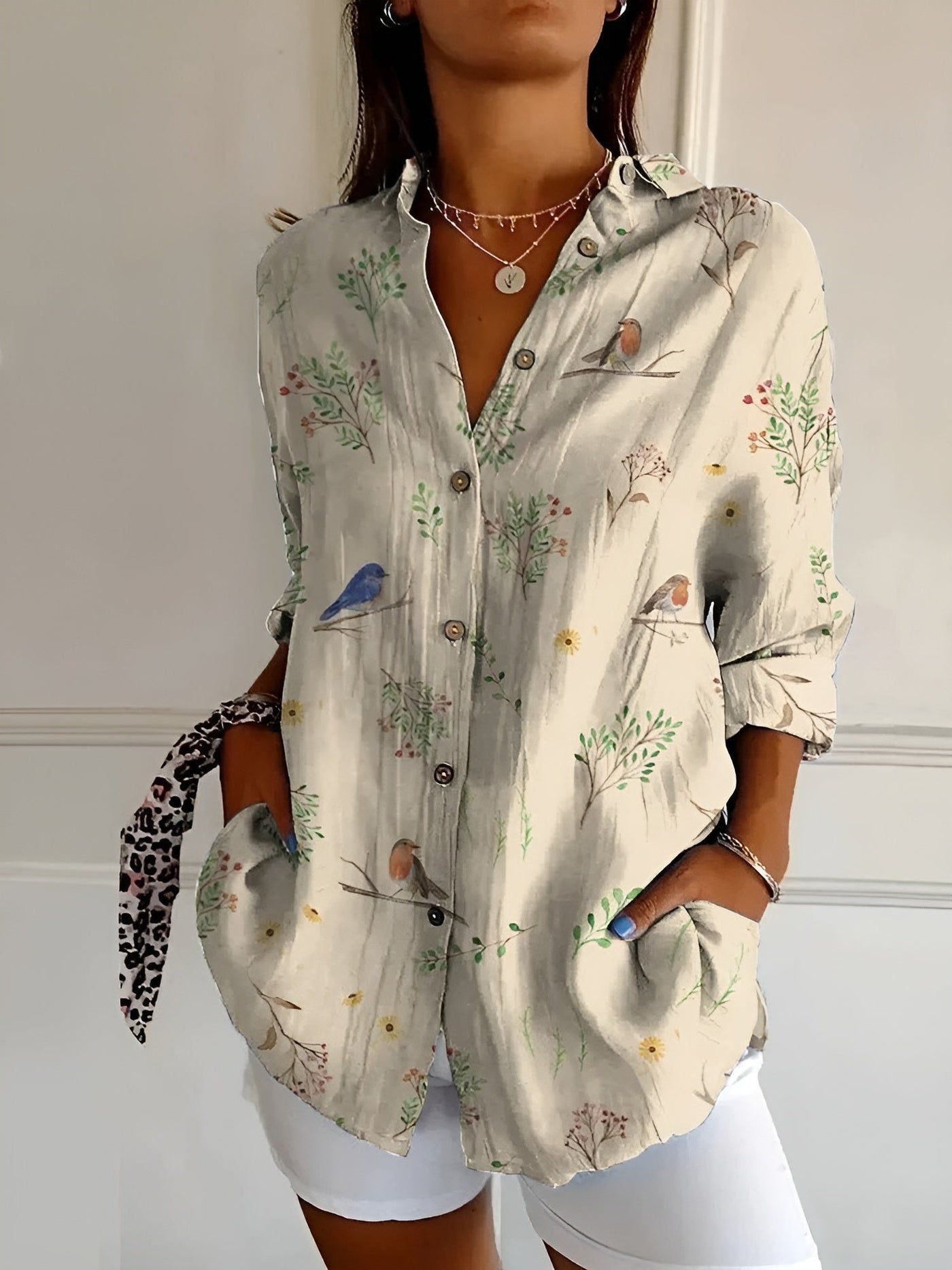 Ylona - Elegantes Damen Oberteil mit Floralem Muster & Knöpfen